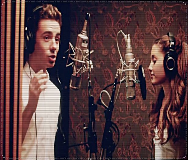 ❥ @weskin; š fανøυяıтe šøиg fяøм ΛŔĪΛИΛ ıš Λ.Ī.И.Ɛ <３ - your favourite SONG from II Ariana I