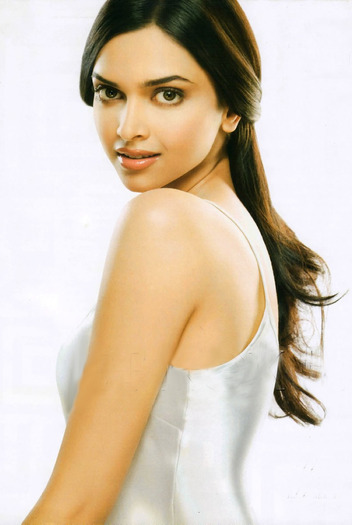 ICLQSENKQIWCXRFCBQJ - Deepika Padukone