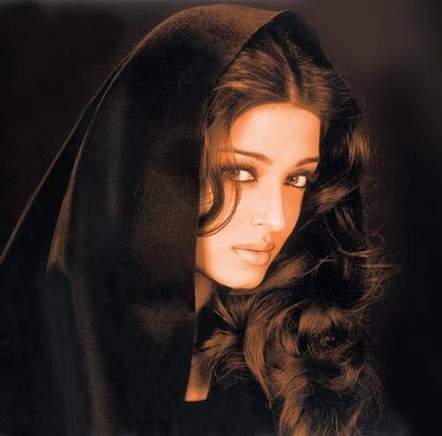 RPZBTICXIHURYDCQHDU - Aishwarya Rai