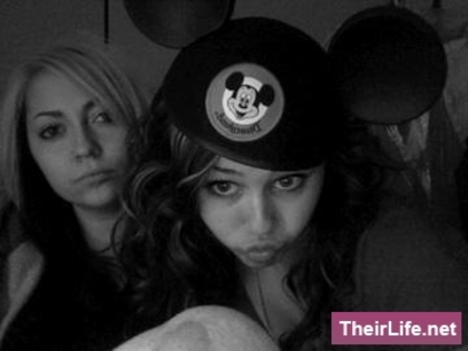 61 - miley cyrus personal photos