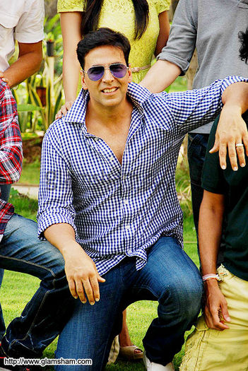 12-housefull-2-success-celebration-at-akshay-kumar-house - Akshay Kumar