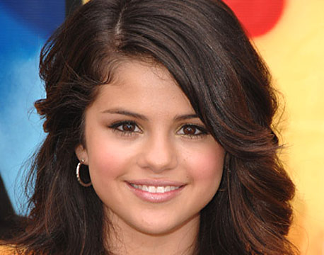 SelenaGomez-quinceanerahairstyles-stevegranitz-de-59970959 - care frizura