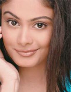 Toral Rasputra - 138- Actrite indiene nemachiate