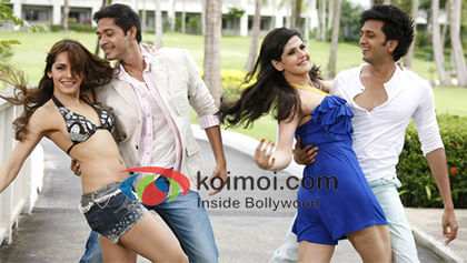 Shazahn-Padamsee-Shreyas-Talpade-Zarine-Khan-Ritesh-Deshmukh-Housefull-2-Movie