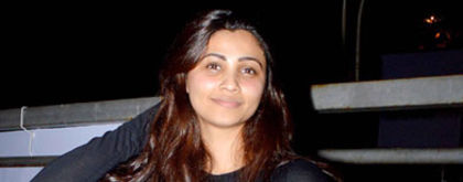 Daisy Shah - 138- Actrite indiene nemachiate