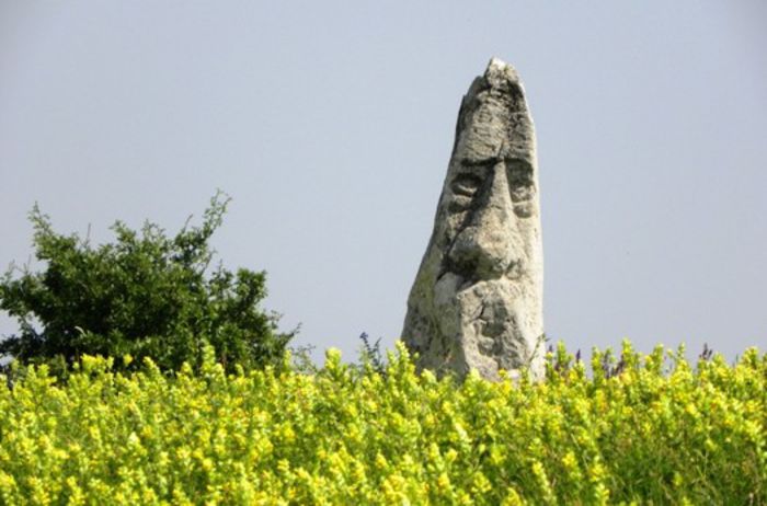 Tabara-de-sculptura-Naeni-20110215121453 - atractii turistice la naieni