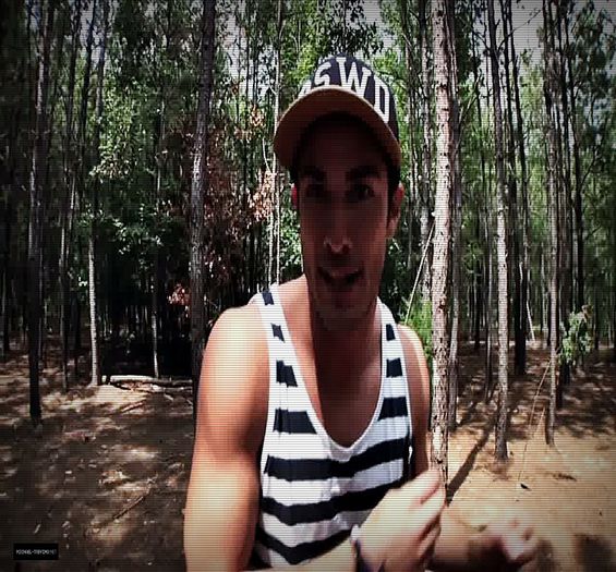 #► Defapt vroiam fructe de padure... Sti tu, e un amestec afrodisiac [cl]; de urs, vulpe, lup cu veverita, marmota si etc... Si thx`s... |o pupa pe obraz si se aseaza la masa cu salata de fructe|#h=)))))
