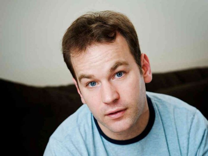 mike-birbiglia-0a48a831e757156d10f09d5ca6a2fc9c7e8f8452-s6-c30 - The fault in our stars-Michael