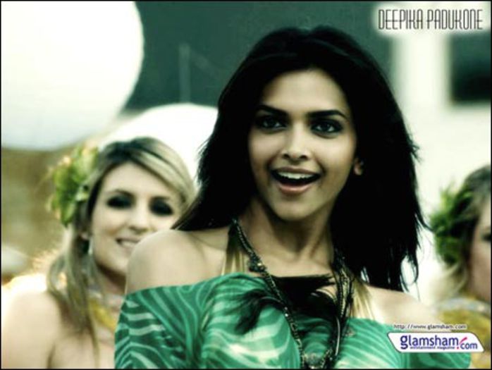 deepika-padukone-loveaajkal