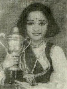Madhuri Dixit - 126- Actori de la Bollywood pe vremea cand erau mici
