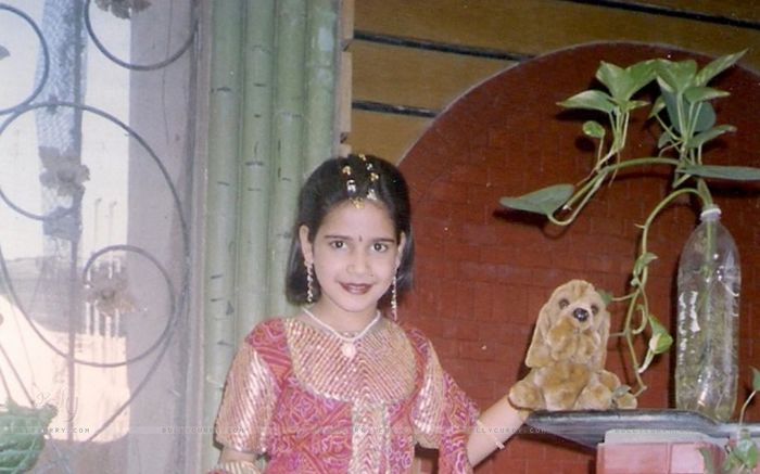 Shivshakti Sachdev - 126- Actori de la Bollywood pe vremea cand erau mici