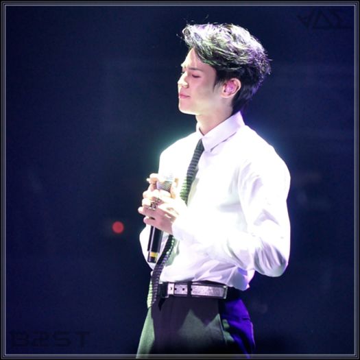 S| Nu am auzit. :| ..Jeeei~ [merge la ea; hug] Ce faci? :3 <3 - ix __ Episodul 067 __ xi
