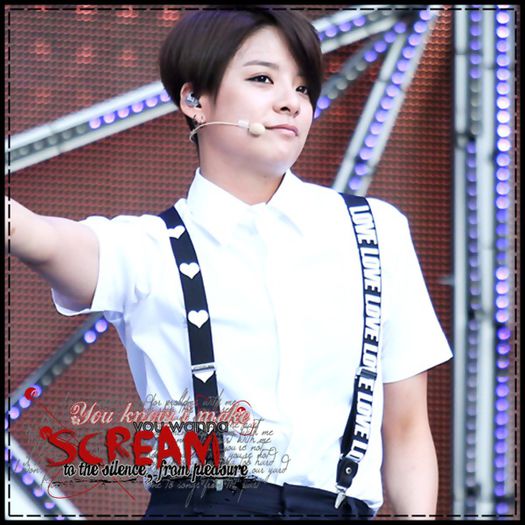 F(A)| Bye Raina. :) Ce faceti voi? ^^
