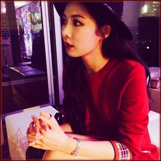 ^^| Mai nimic.. >_> Tu ce faci? ^-^ #A. Bye. :*