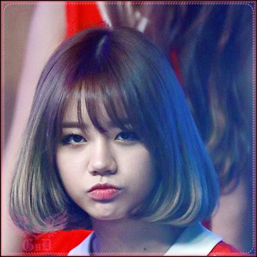 H| Căpriooorrr~! [merge la Luhan; hug] Ce faci mai? Nu aud `mersi`, Nana! :-w