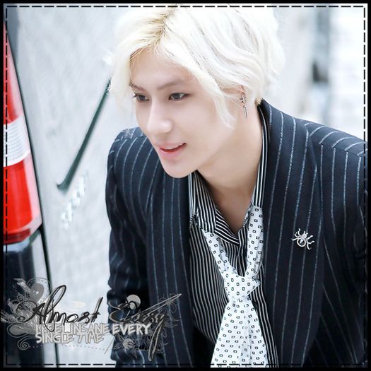 x. Heii. :) #H. Gata, ai terminat? :) #Hwa. - ix __ Episodul 069 __ xi
