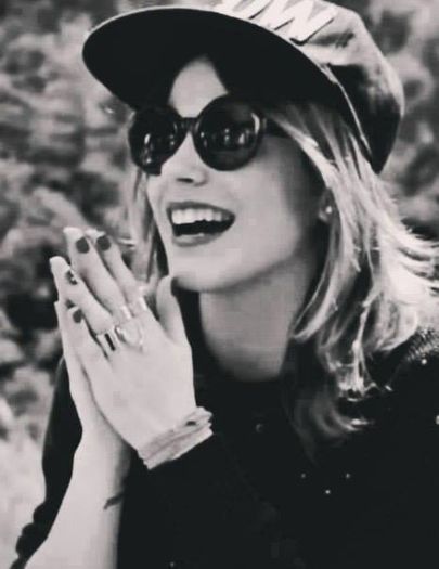  - Martina Stoessel