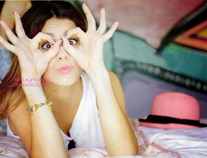 1374274_160279510846267_312617519_n - Martina Stoessel