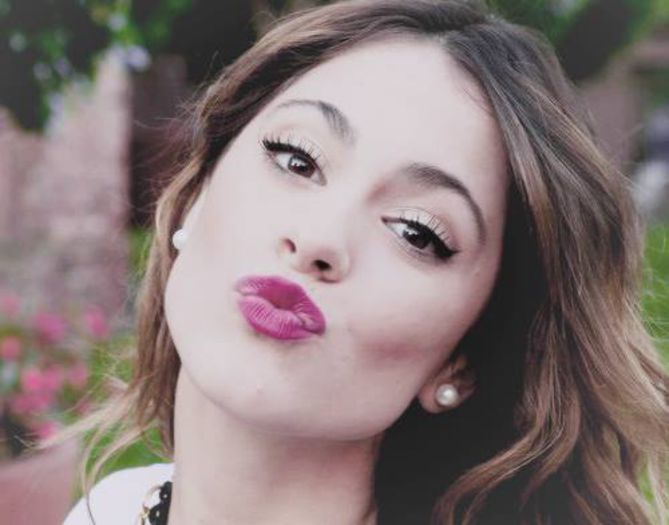 1466117_247074992166718_7518661642998315737_n - Martina Stoessel
