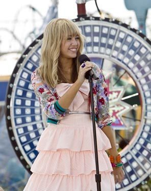 2008982654 - Hannah Montana