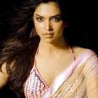 Deepika_Padukone_1254722170_3