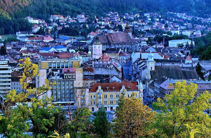 In amurg .. - BRASOV - ASPECTE