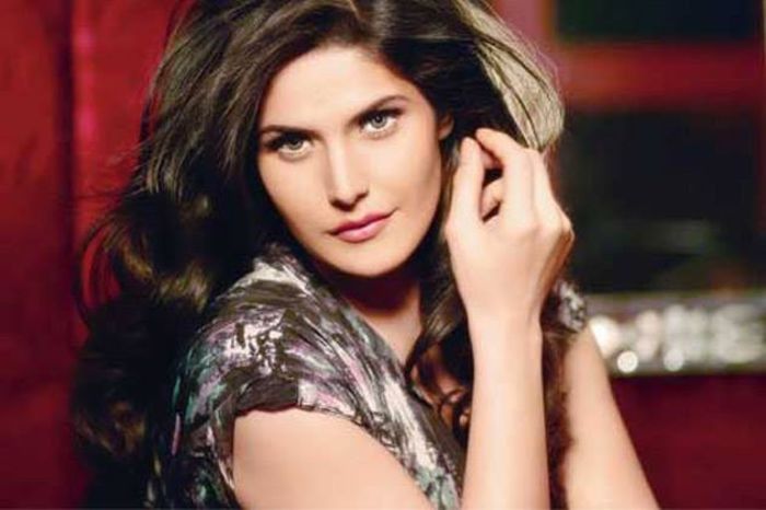 10449977_777144285641139_4009699741224049131_n - Zarine Khan