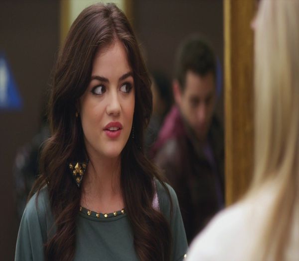 .•*´♥`*•. *se uita la Adda si Katic* Mi se pare mie sau incepe al III-a Razb. Mond? cl; ( asa, vacanta e pt distractie nu pt teme)
