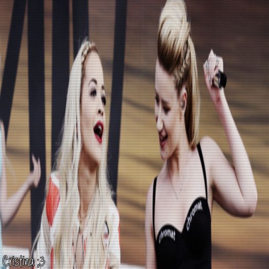 ♡ cσνєη ♡ *cântă din duș* BUT BABY IF U SAY U WANT ME TO STAY, ILL CHANGE MY MINDDD