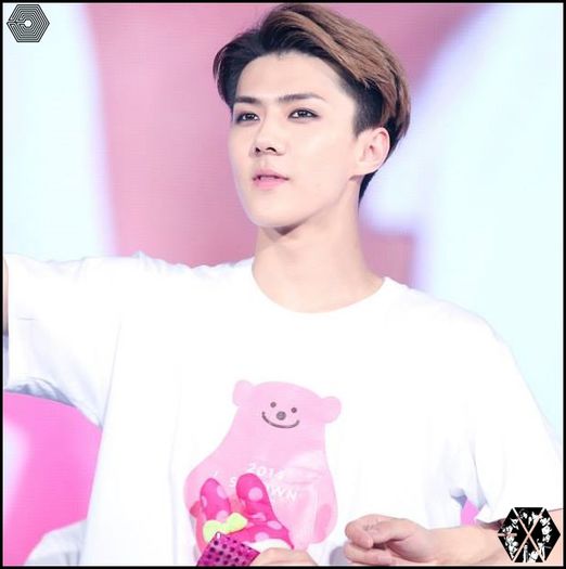 hun| Apăi..pentru că am de cine şi de ce. :* =)) #Y.