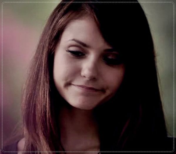 》Nu stiu ;;)=))) *se apropie de el si se aseaza pe un scaun la bar*