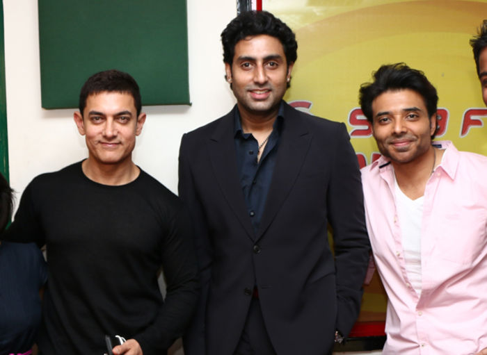 Aamir, Abhishek, Uday at a radio station to promote Dhoom 3_1