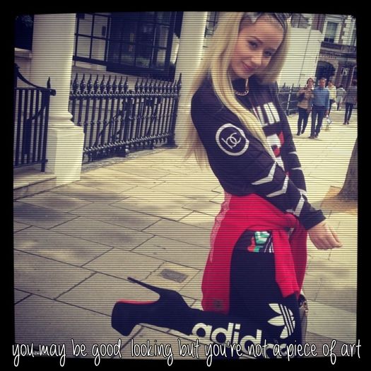 ♡ cσνєη ♡ *hug back* omg, și mie mi-a fost dor de tine :X #andru ; *sare pe el* #ney