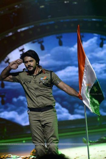 10606536_573616482743002_7764756668881841384_n - Ashish Sharma