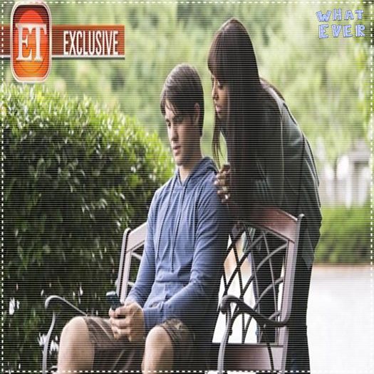 ↘. Heeey Caro, ce faci? ;3 # îi zâmbește și se pune pe canapea. - here - episode 32 - done