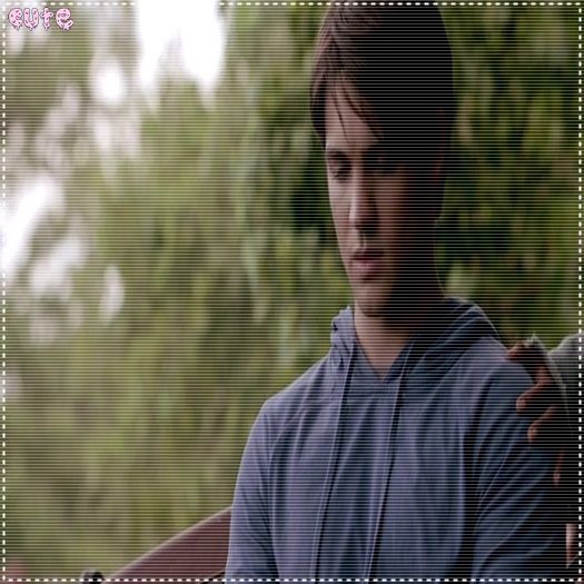 ↘. Serios? Sunt #își duce mâna ușor la inimă :( =)). impresionat. [cl.; Doar dacă vrei să te uiți și tu, dacă nu, ne uităm la altceva ;X.
