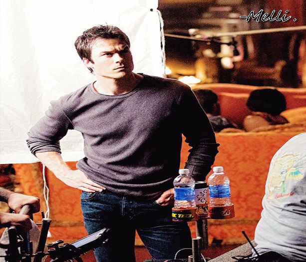 ♦  ALO ALO ;< . #intru in camera