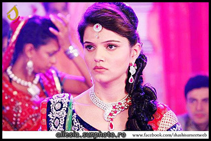 942455_506800676035197_2087587737_n