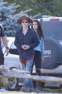 tumblr_nb50mdro5q1rq03t7o4_250 - Justin Bieber and Selena Gomez