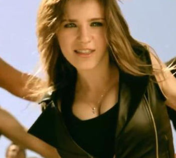 bandicam 2014-09-04 19-09-32-497 - a1a - Cristina - Criss