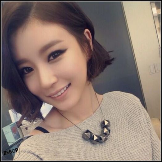 B-Jiin| :3 #Hoonie. Da. :)) E un nume de alint pentru ea. :)) #U.