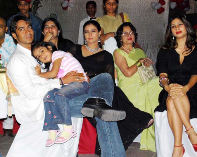 kajol and ajay devgan wedding pictures_17