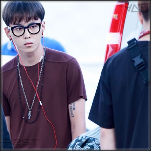 JH| După reacţie.. îţi spun eu că da. :) #Seob. [merge la Jei; îi dă o plăsuţă;; des] - ix __ Episodul 075 __ xi