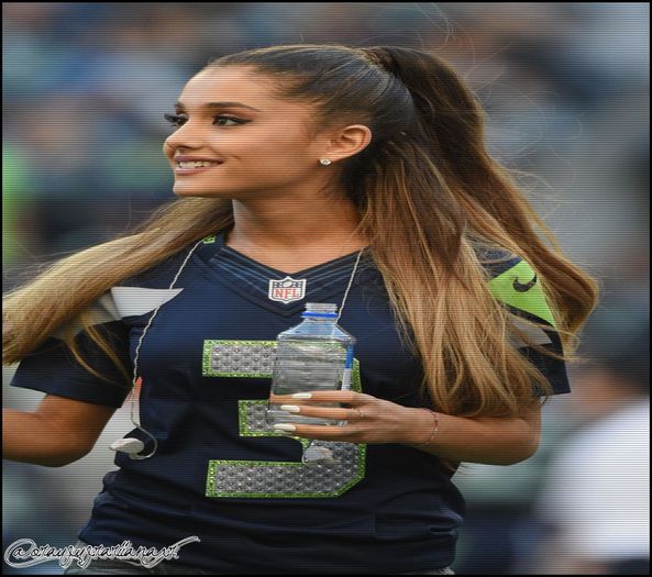 Ariana at Seattle Seahawks Football Game - 2O14 - shows AND appearances_ 2O14 xx