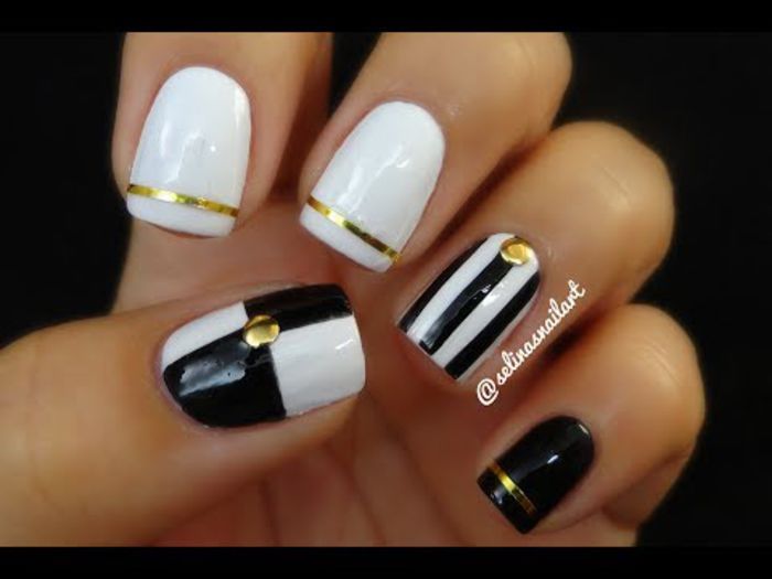 black-amp-white-nail-art-amp-nail-art-tape-selinas-nail-art-x8OcrLzS2b3Sw9Q