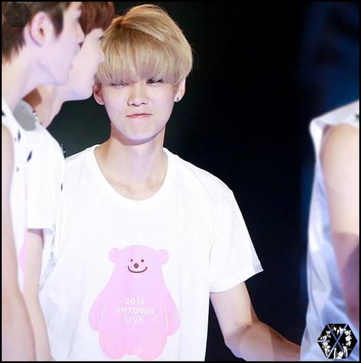 140815luhanSMTOWNLIVEWorldTourinSeoul4246