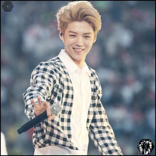 140815luhanSMTOWNLIVEWorldTourinSeoul6436