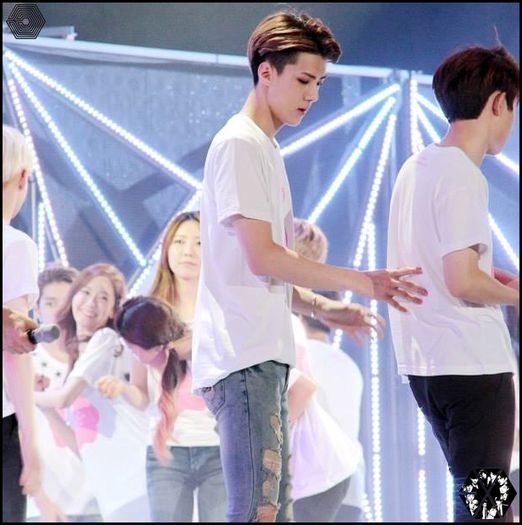 140815sehunSMTOWNLIVEWorldTourinSeoul4289