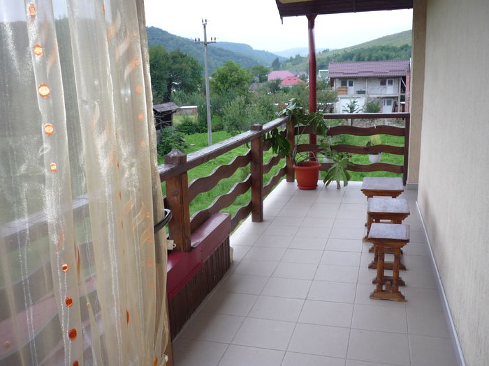 LA PENSIUNE IN DRUM SPRE CHEILE BICAZULUI-1