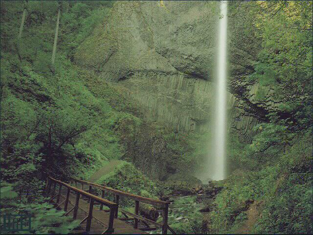 Waterfall 04 - Peisaje